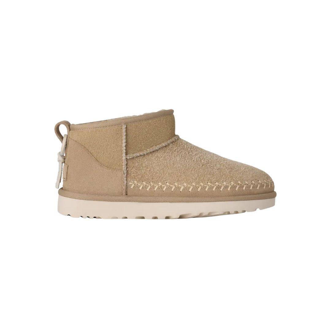 UGG Classic Ultra Mini Biarritz Botas Mini en ante y sheepskin