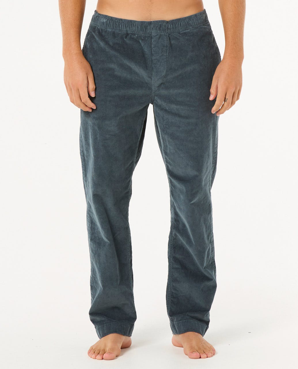 Pantalón Rip Curl Classic Surf Cord Beach Pant azul marino – Vista frontal, corte recto, cordón ajustable.