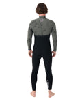 Traje Rip Curl E-Bomb Zip Free 4/3 2026 Deep Cactus - vista trasera en modelo