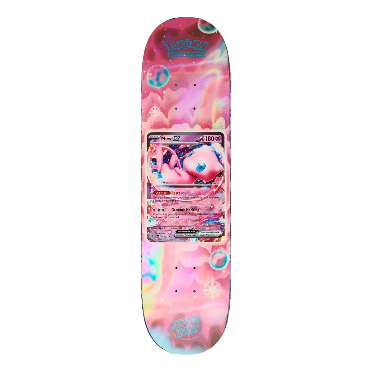 Tabla de skate Santa Cruz x Pokémon TCG 8.0" con la carta Mew ex sobre fondo rosa con nubes, burbujas iridiscentes y destellos de luz, y el logotipo Santa Cruz en azul turquesa