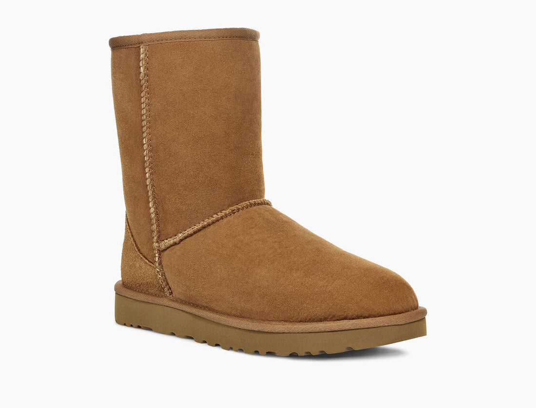 UGG CLASSIC SHORT II CHESTNUT | BOTAS DE PIEL DE OVEJA REPELENTE AL AGUA