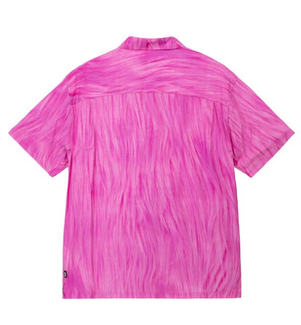 Camisa de manga corta Stussy Fur Print Rosa posterior