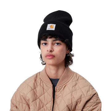 Mujer con el Gorro Carhartt WIP Acrylic Watch Hat Negro