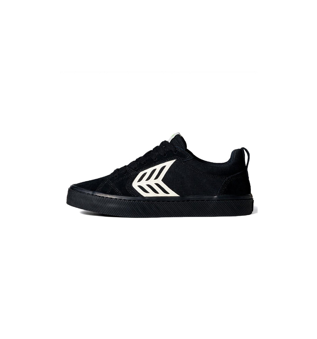 Zapatillas Skate All Black Cariuma Catiba Pro derecha