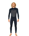 Hombre con traje de surf de neopreno Peak Energy 4/3 Back Zip 