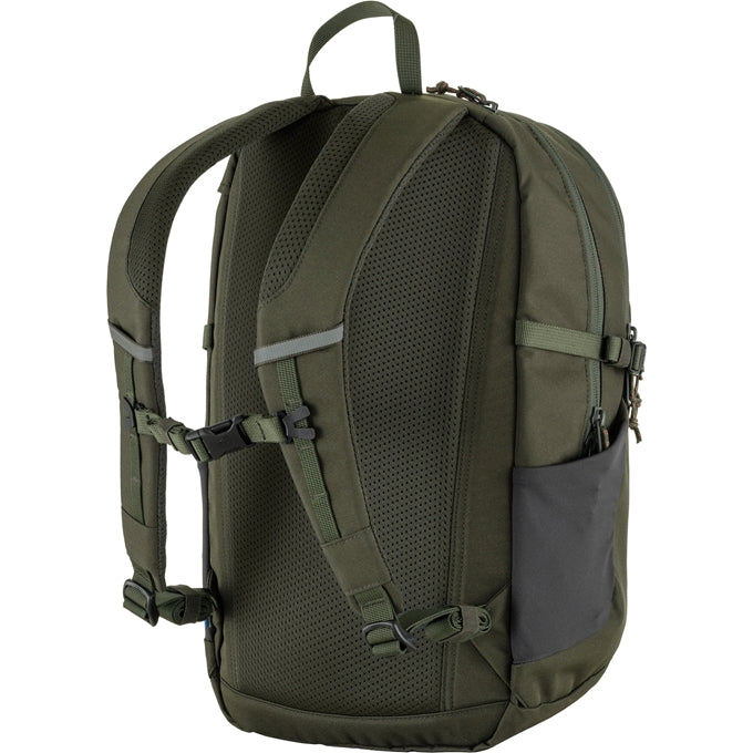 FJALL RAVEN SKULE 20 DEEP FOREST