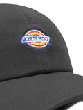 logo Dickies bordado en la Gorra Dickies Hardwick Black