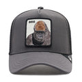 Gorra Trucker Goorin Bros The Boss Negra con Parche con un gorila con el texto BOSS bordado