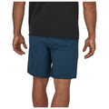 Hombre con el Pantalón corto Patagonia Hydropeak Hybrid Tidepool Blue 19