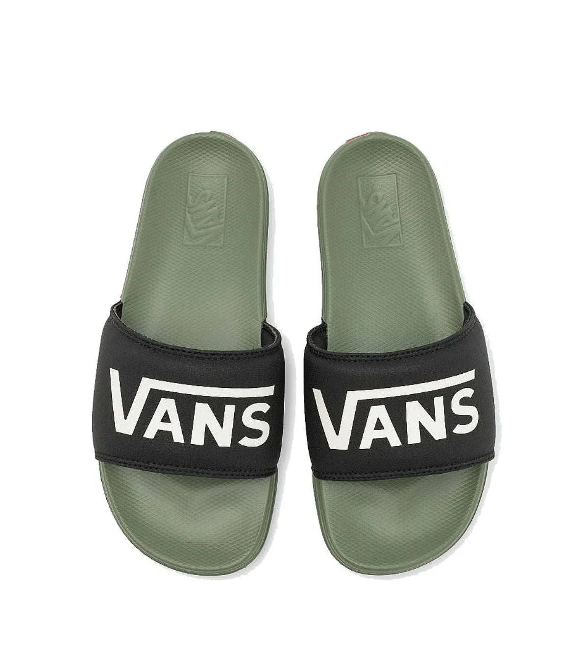 Chanclas Vans La Costa Slide-On en color Negro con la suela Verde Oliva