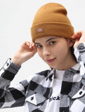 Chica con Gorro de Invierno Unisex Dickies Gibsland Beanie Brown Duck