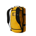 Mochila The North Face Base Camp Duffel - S Amarilla de pie