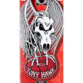 Gráfica de la base del skate Birdhouse Hawk Falcon 4 con tabla roja: esqueleto de halcón blanco y gris con ojos rojos y garras sobre un anillo rojo con el nombre Tony Hawk