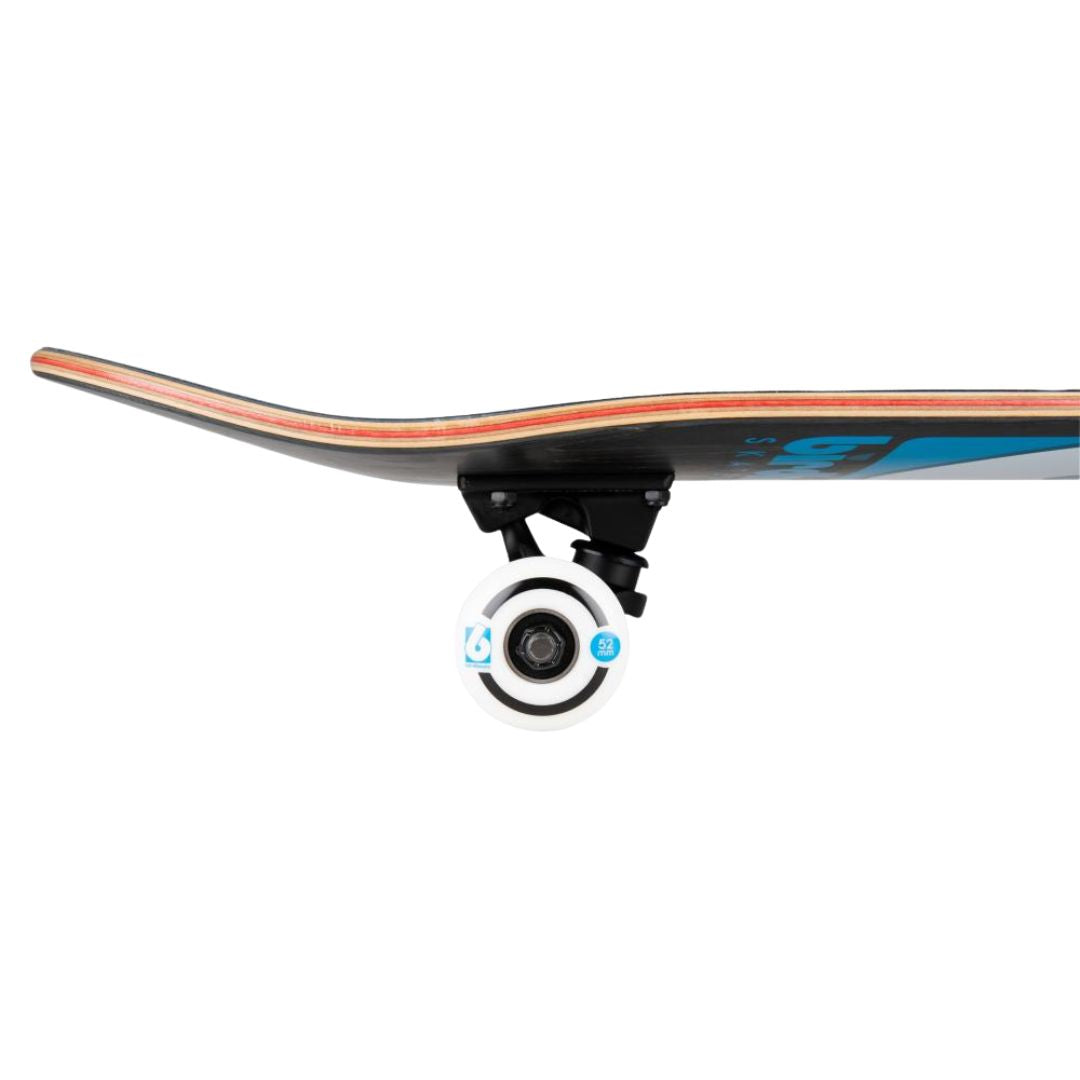 Perfil del nose del skate completo Birdhouse Stage 3 B Logo con tabla negra: kick curvado, canto de arce con veta roja, truck negro, rueda blanca de 52 mm y logotipo Birdhouse azul