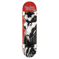 Base del skate completo Birdhouse Stage 3 Hawk Falcon 2 con tabla roja, halcón esquelético blanco y negro con ojo naranja, textos Tony Hawk y Birdhouse, trucks negros y ruedas blancas