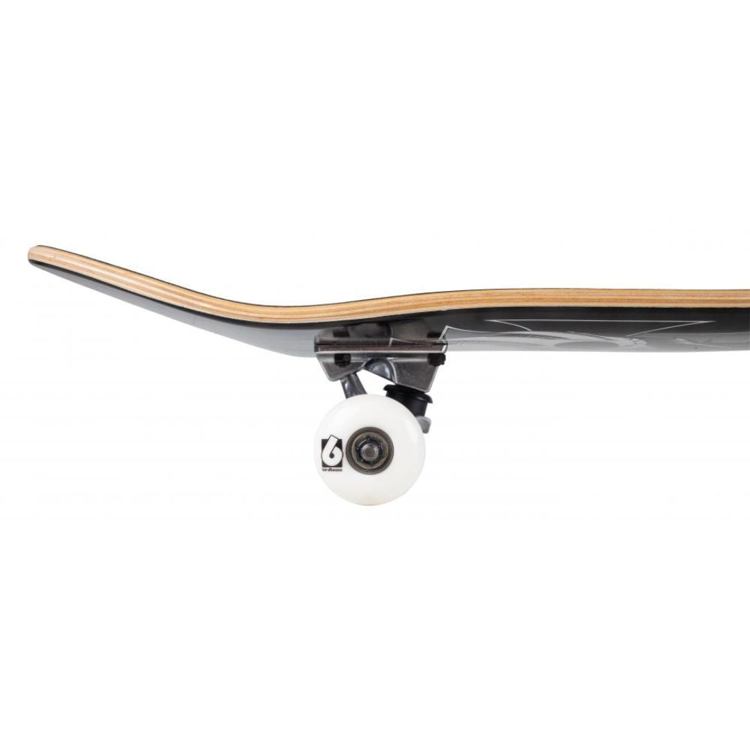 Perfil del nose del skate completo Birdhouse Stage 1 Hawk Crest en negro: kick curvado, canto de arce de 7 capas, truck plateado y rueda blanca con el logo Birdhouse