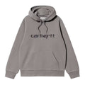 Sudadera con capucha Carhartt WIP Hooded Carhartt Sweat en gris Shady Grey vista frontal plana, con logo bordado Dark Navy, cordones y bolsillo canguro frontal sobre fondo blanco.