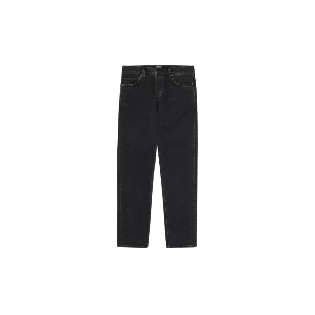 Vista frontal del pantalón Carhartt WIP Klondike Pant en negro stone washed con corte regular ajustado.