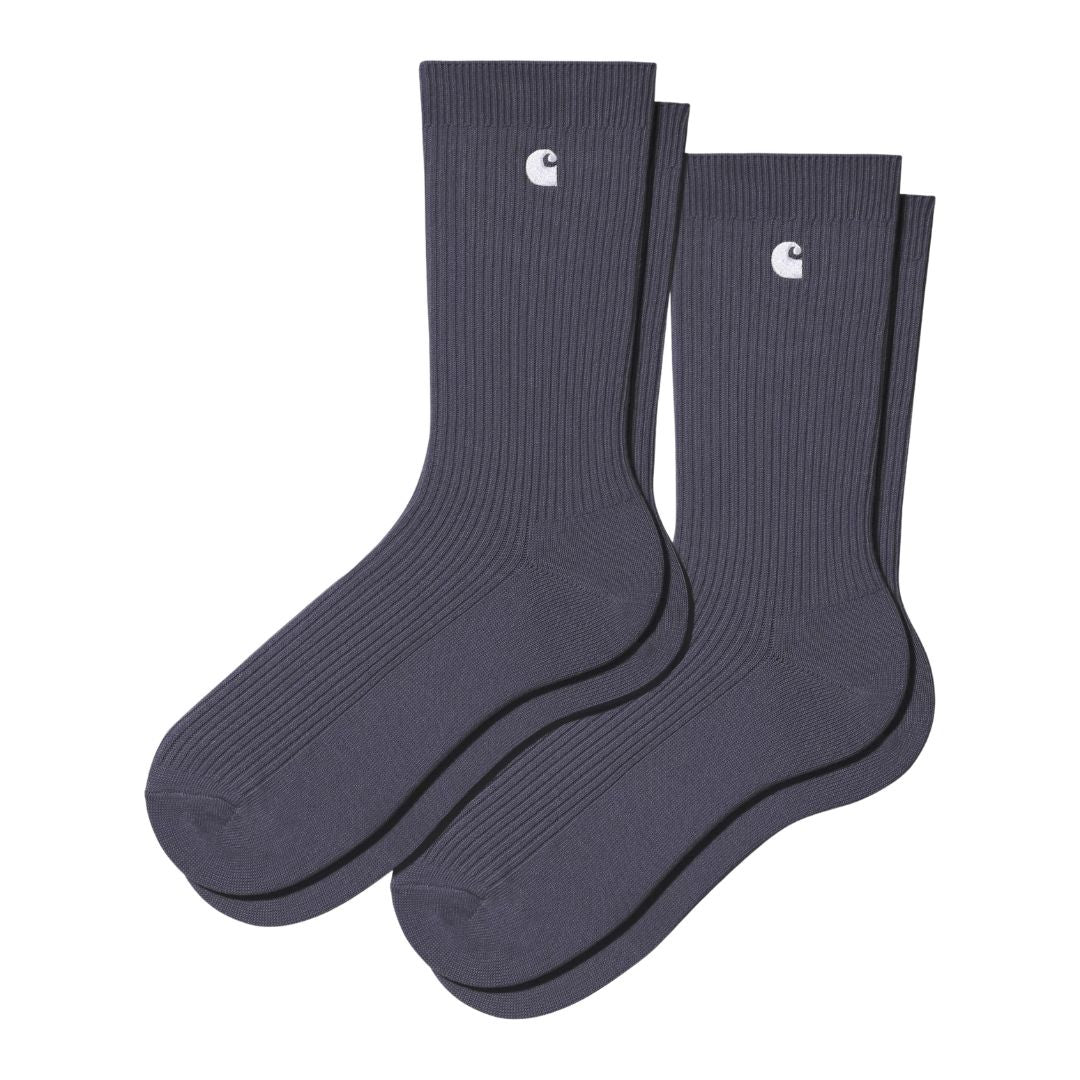 Calcetines Carhartt WIP Shady Purple de canalé con logo bordado blanco y diseño de caña media.