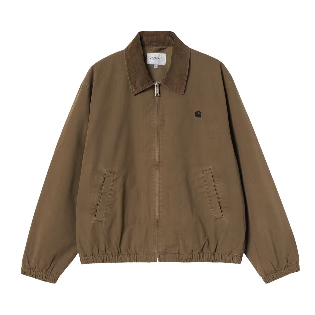 Carhartt WIP Madison Ripstop Jacket en Dark Beech y negro garment dyed, vista frontal plana con cremallera central, bolsillos ribeteados y cuello de pana en tono oscuro contrastado.