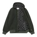 Chaqueta Carhartt WIP OG Active Jacket en color Raven abierta, mostrando el forro enguatado de rombos en el cuerpo y la capucha, y la etiqueta interior del pecho.