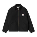Carhartt WIP OG Detroit Jacket Winter en color negro, vista frontal sobre fondo blanco con cuello de pana, cremallera dorada, bolsillo de pecho con etiqueta Carhartt WIP.