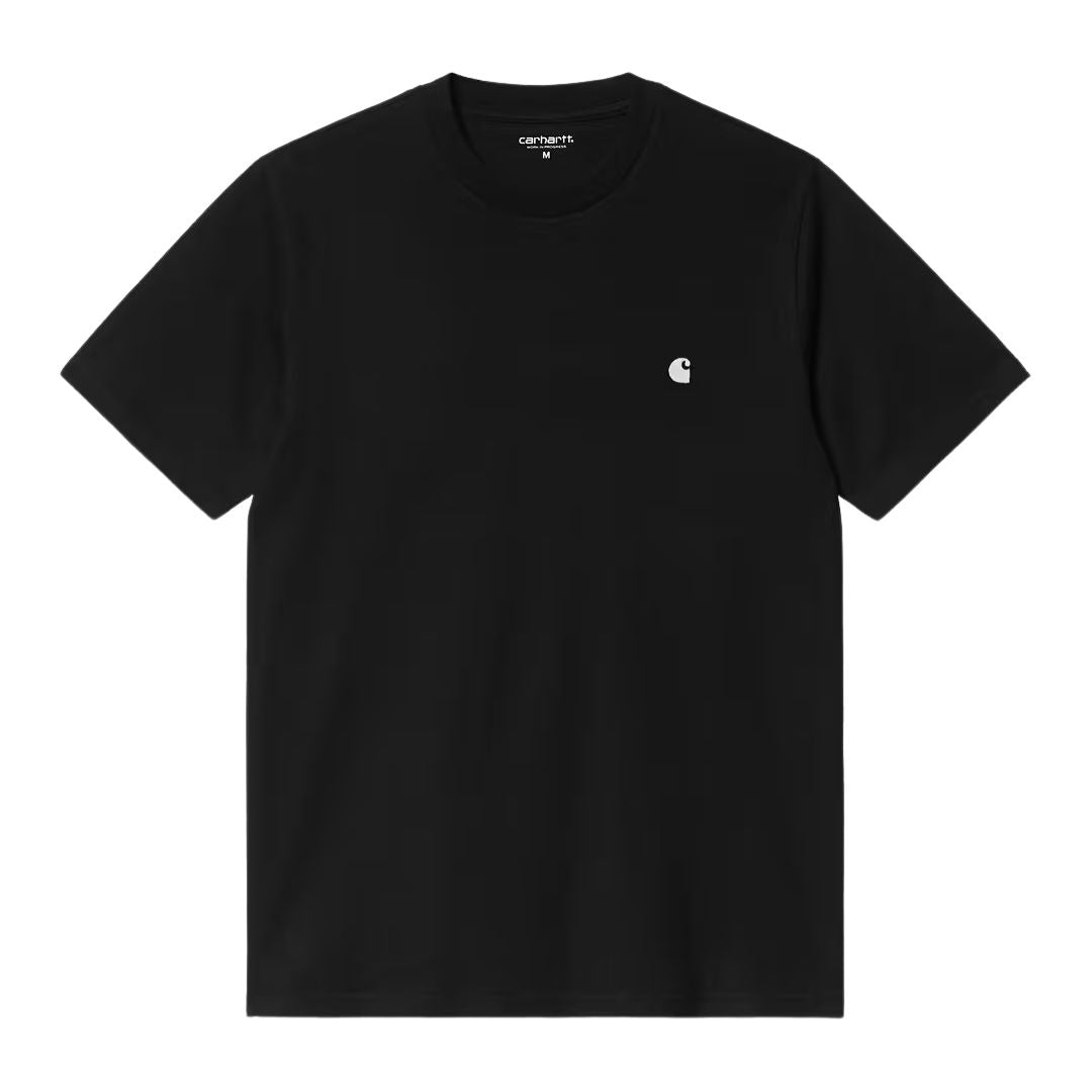 Carhartt WIP S/S Madison T-Shirt black/white en plano frontal, con el logotipo "C" bordado en blanco sobre el pecho y etiqueta interior de cuello Carhartt WIP visible.