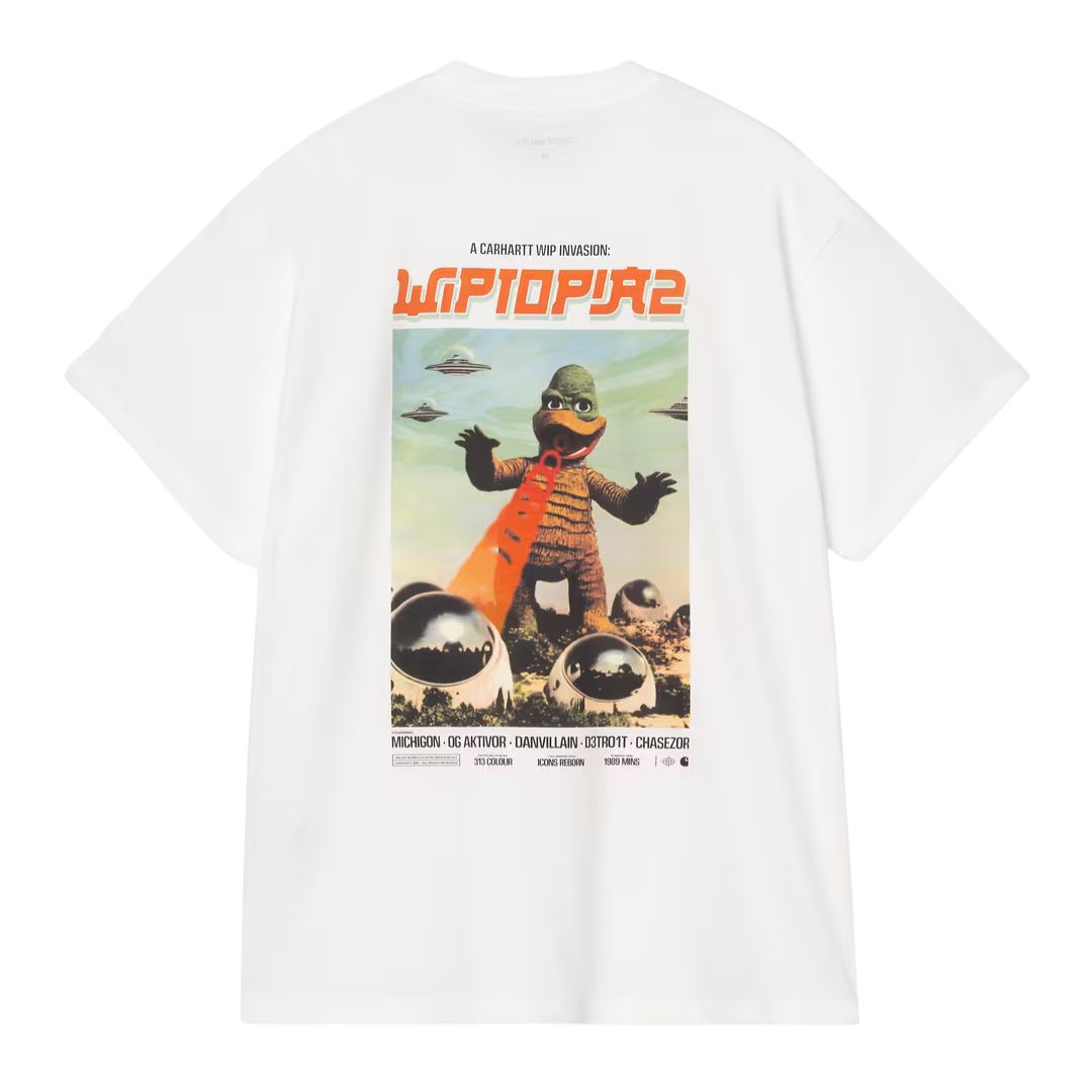 Carhartt WIP Wiptopia II T-Shirt blanca, plano trasero, gráfico completo del póster con criatura, ovnis y créditos tipográficos referenciando Detroit y Michigan.
