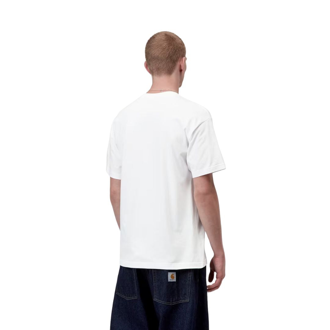 Carhartt WIP S/S Column T-Shirt en color blanco, vista trasera sobre modelo masculino. Camiseta de algodón orgánico de peso medio con cuello redondo ribeteado, manga corta y espalda completamente lisa. Corte loose fit.