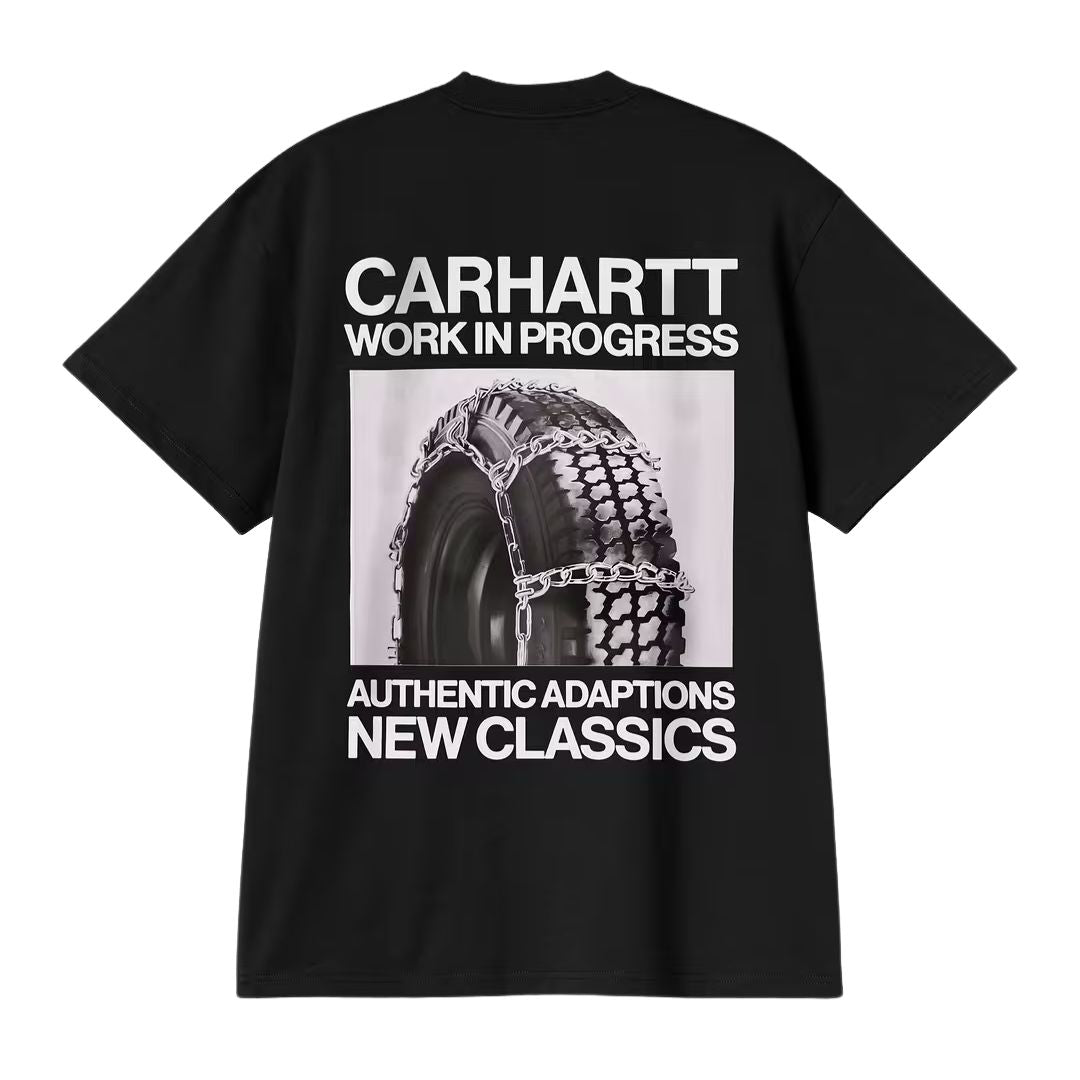 Carhartt WIP S/S Sean Hamilton 03 T-Shirt negra vista trasera con gran estampado gráfico Carhartt Work In Progress y diseño de neumático con cadenas.