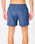 Pantalones cortos de surf Rip Curl Offset Volley 15 pulgadas azul – Vista trasera con bolsillo trasero y corte volley