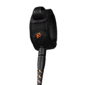 Vista interior de la tobillera negra del leash Creatures Reliance 2.0 Medium Duty 6' hi-vis purple twist black con tejido de malla antideslizante y cierre de velcro moldeado.