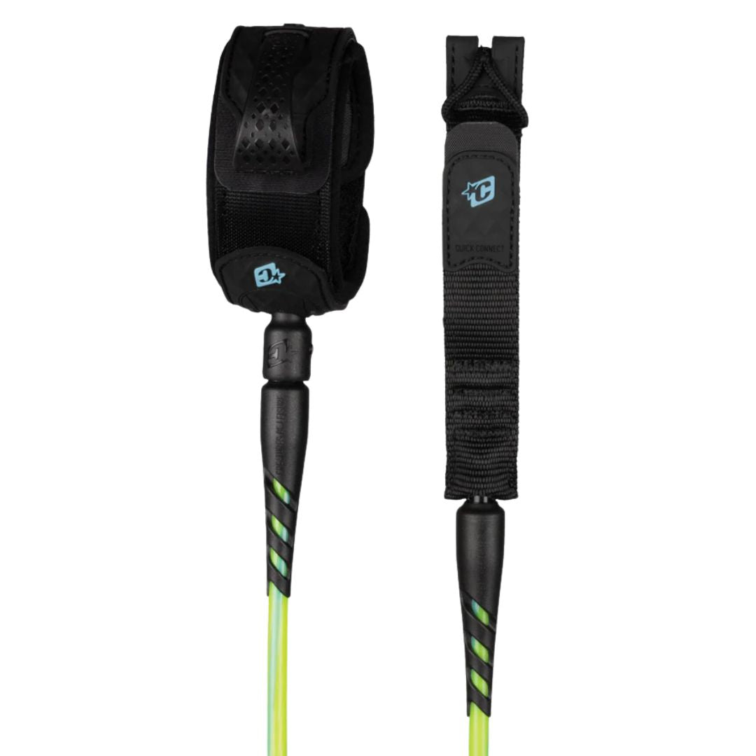 Leash de surf Creatures of Leisure Reliance 2.0 Standard Duty 7' pine lime twist black: vista completa de tobillera negra con logo azul, doble swivel negro y cordón verde lima de 7 mm y 2,1 m.
