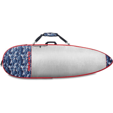 Funda Dakine Daylight Thruster 7'0 para tabla de surf, con superficie plateada, bordes rojos y detalles estampados en azul