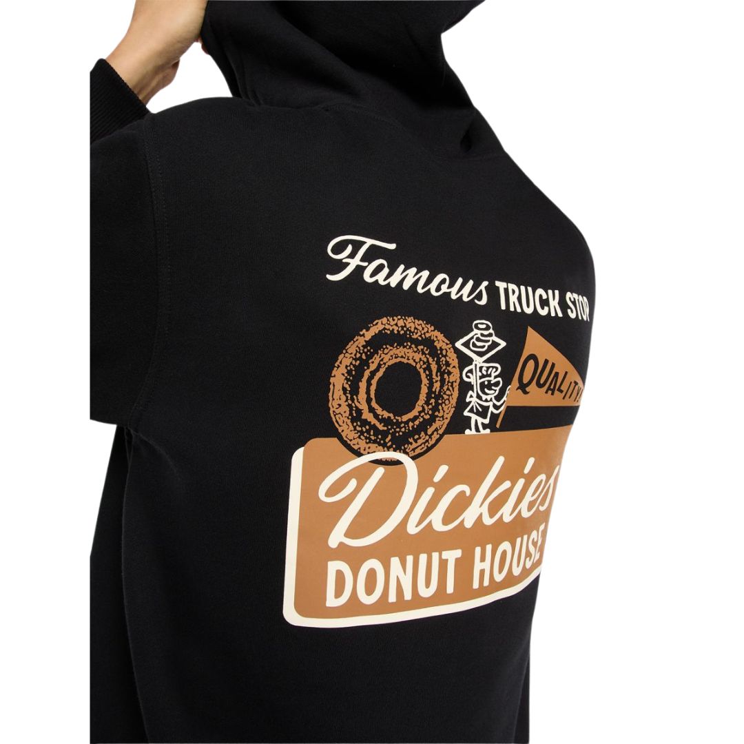 Detalle del gráfico retro en la espalda de la sudadera Dickies Donut House Hoodie negra.
