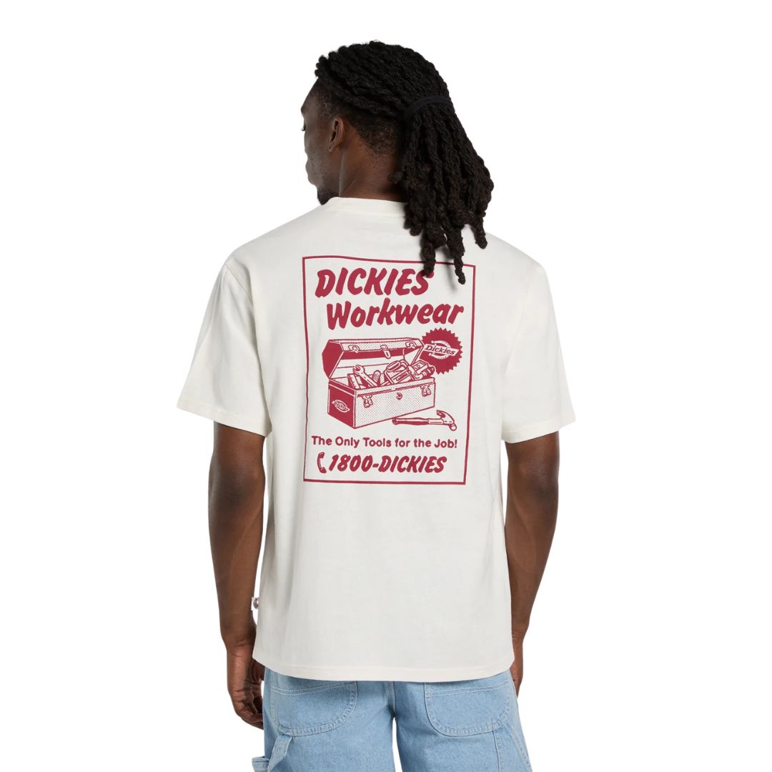 Camiseta Dickies Dry Ridge SS Tee color egret vista frontal con corte relaxed.