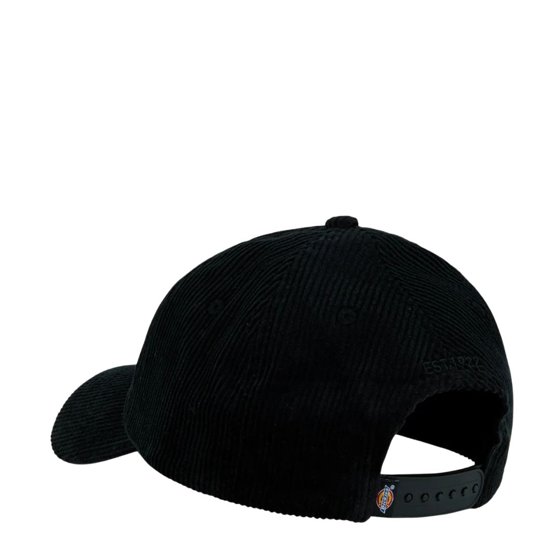 Vista trasera de la gorra Dickies Hardwick Cord Cap 2 negra con cierre a presión ajustable.