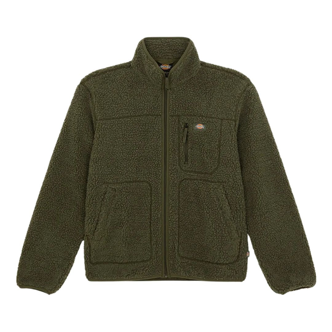 Dickies Mount Hope Fleece, chaqueta de forro polar popcorn verde oliva en plano frontal con cremallera, cuello alto, bolsillo de pecho con etiqueta Dickies y dos bolsillos grandes.