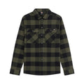 Dickies Sacramento Shirt, camisa de franela a cuadros verde oliva y negro en plano frontal con botones, dos bolsillos con solapa en el pecho y etiqueta Dickies.