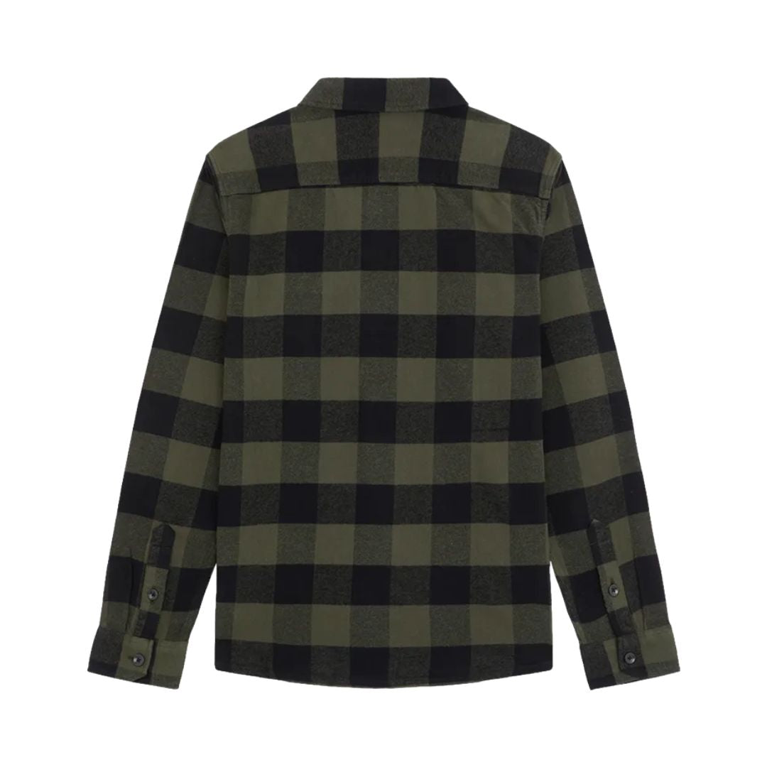 Dickies Sacramento Shirt, camisa de franela a cuadros verde oliva y negro, vista trasera en plano con costura de canesú en los hombros, cuello y manga larga.