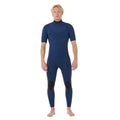 Traje de surf de primavera Rip Curl E-Bomb 2/2 sin cremallera en color azul marino jaspeado, vista frontal completa en hombre, con rodilleras negras y manga corta.