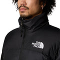 Cuello abrochado hasta la barbilla de la Chaqueta clásica The North Face 1996 Retro Nuptse Negra