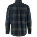Vista trasera de la camisa Fjällräven Övik Twill Shirt M color dark navy basalt con patrón de cuadros.
