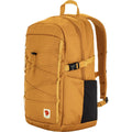 Mochila Fjällräven Skule 24 Red Gold vista lateral con bolsillo lateral elástico, sistema frontal elástico y compartimento principal con cremallera, mochila urbana 24L para portátil 15