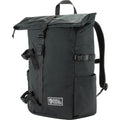 Mochila Fjällräven Vardag Foldsack 25 en color Coal Black, vista lateral destacando bolsillos y correas ajustables.