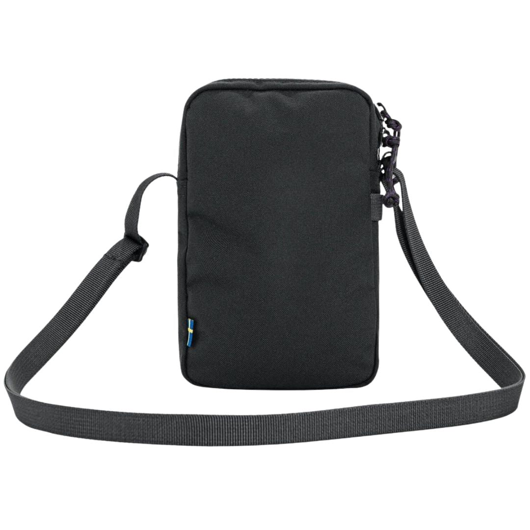 Bolso pequeño Fjällräven Vardag Pocket Small en color coal black, vista trasera.