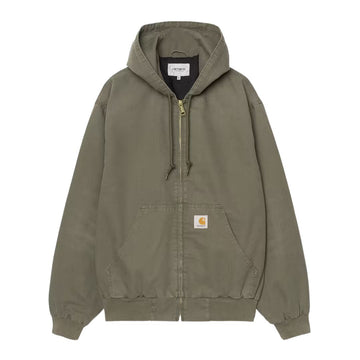 Carhartt WIP OG Active Jacket en color Leaf verde oliva vista frontal con bolsillo canguro, etiqueta cuadrada Carhartt y cremallera dorada, corte holgado OG Fit.