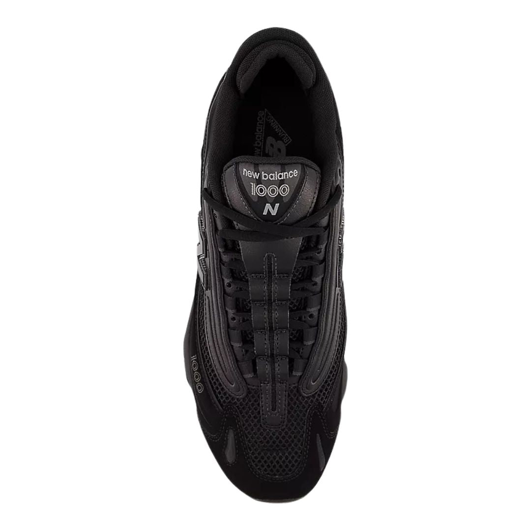 Vista superior de las zapatillas New Balance 1000 en color black, black, cement y castlerock.