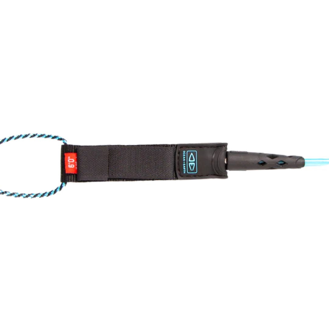 Detalle del railsaver desmontable del leash de surf Ocean & Earth Diamond Flex con su packaging original y etiqueta de medida.