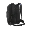 Vista trasera del bolso Patagonia Black Hole Mini MLC 30L llevado como mochila con correas acolchadas